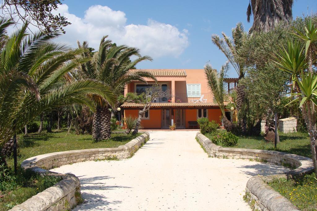 La Villa Rosa Al Mare Поццалло Номер фото
