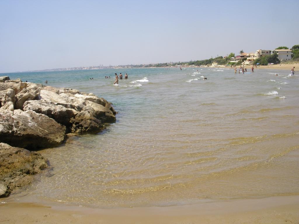 La Villa Rosa Al Mare Поццалло Номер фото