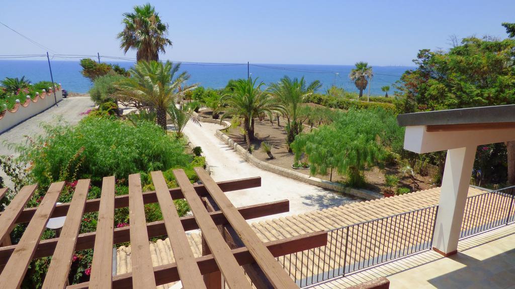 La Villa Rosa Al Mare Поццалло Екстер'єр фото